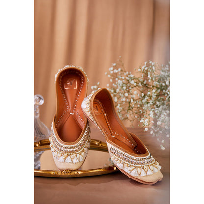 House of Vian Sheen Gold Juttis