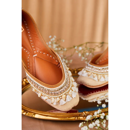 House of Vian Sheen Gold Juttis