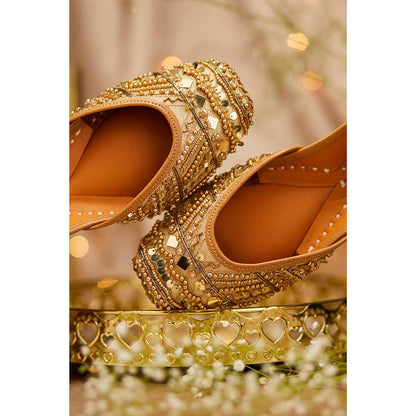 House of Vian Jannat Gold Juttis