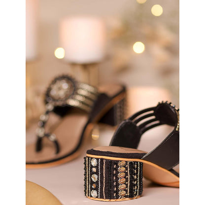 House of Vian Jharokha Black Kolhapuri Heels