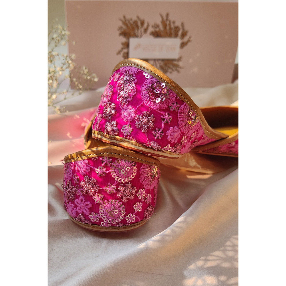 House of Vian Women Pink Dahlia Juttis