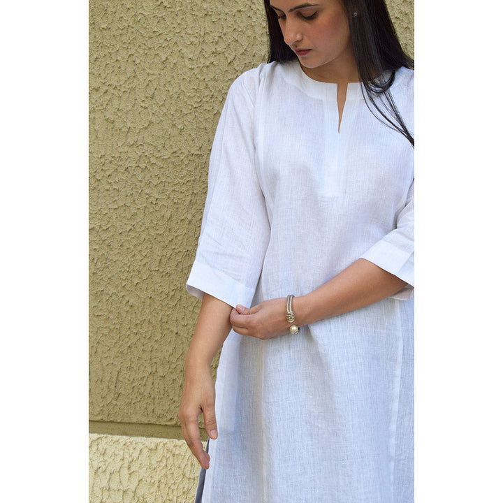 HOUSE OF MOXA White Linen Straight Fit Paneled Kurta