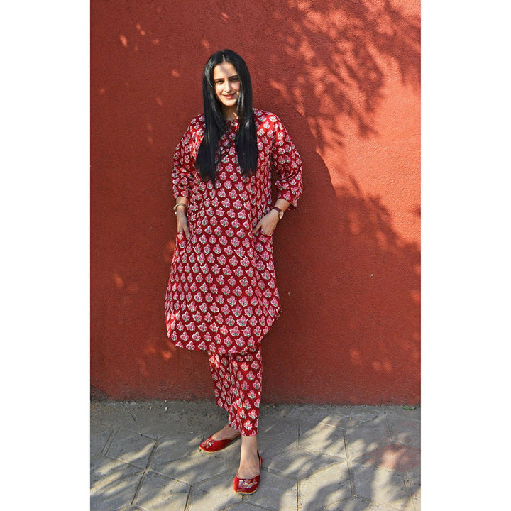 HOUSE OF MOXA Red Hand Block Printed Antifit Co-Ord (Set of 2)