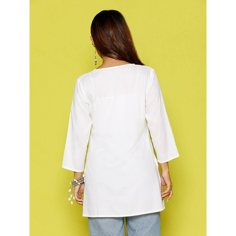 House of Chikankari Rang Barse Rayon Solid Women's Short Kurta