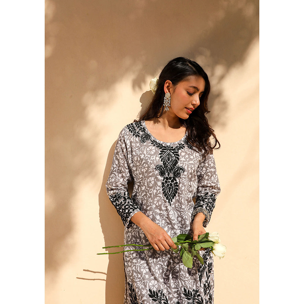 House of Chikankari Mulmul Chikankari Printed Womens Kurta with Pants-Grey (Set of 2)