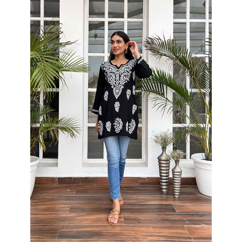 House of Chikankari Hamna Chikankari Black Rayon Straight Short Kurta
