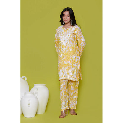 House of Chikankari Mulmul Chikankari Printed Womens Kurta with Pants-Yellow (Set of 2)