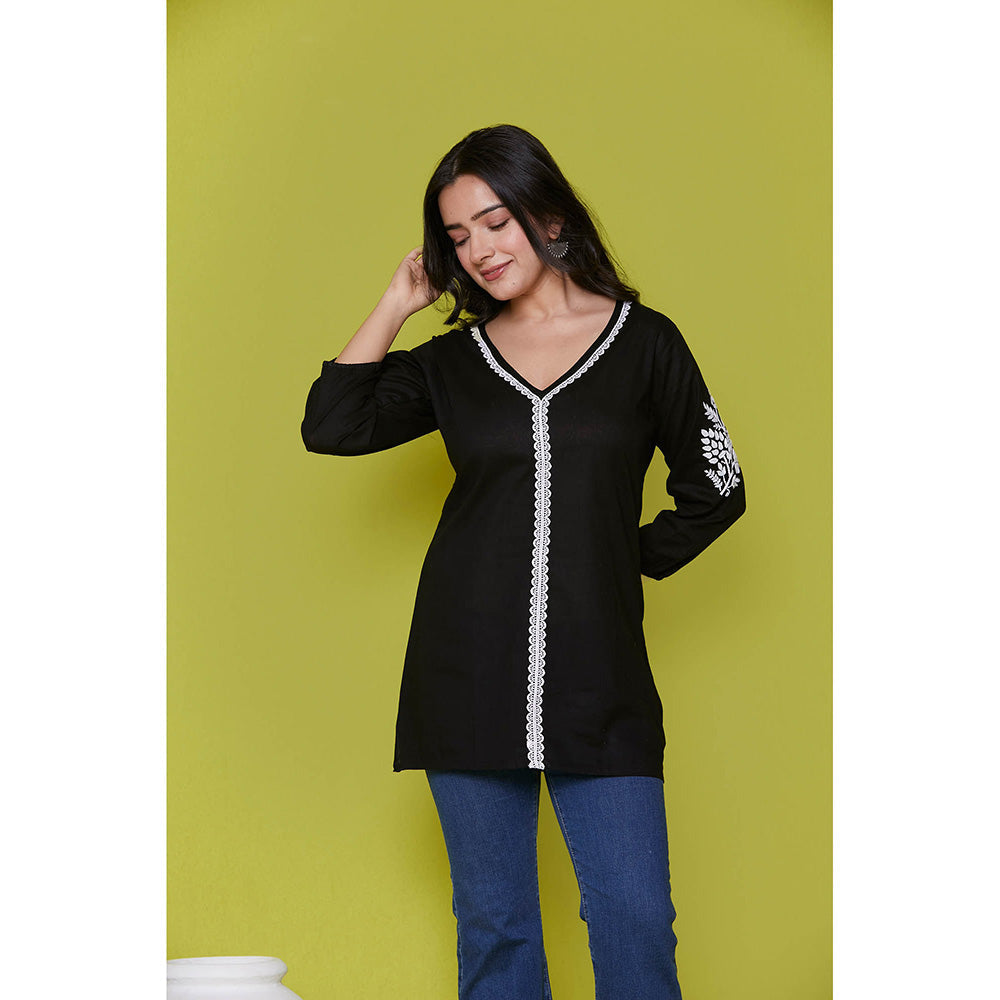 House of Chikankari Cotton Chikankari Womens Short Kurti-Black
