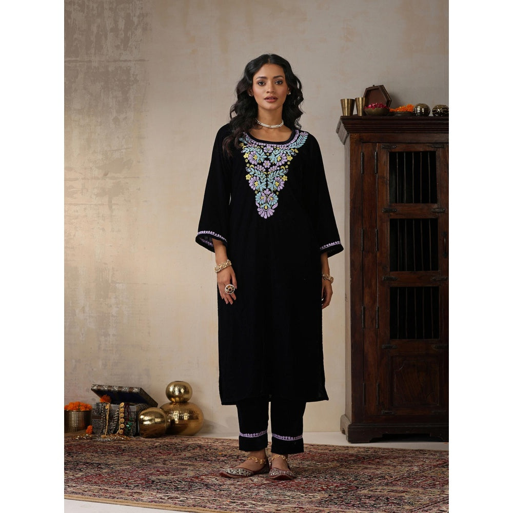 House of Chikankari Black Velvet Chikankari Embroidered Kurta with Pant (Set of 2)