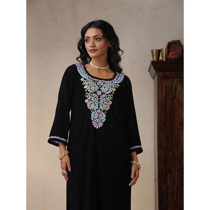 House of Chikankari Black Velvet Chikankari Embroidered Kurta with Pant (Set of 2)
