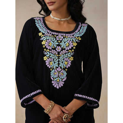 House of Chikankari Black Velvet Chikankari Embroidered Kurta with Pant (Set of 2)
