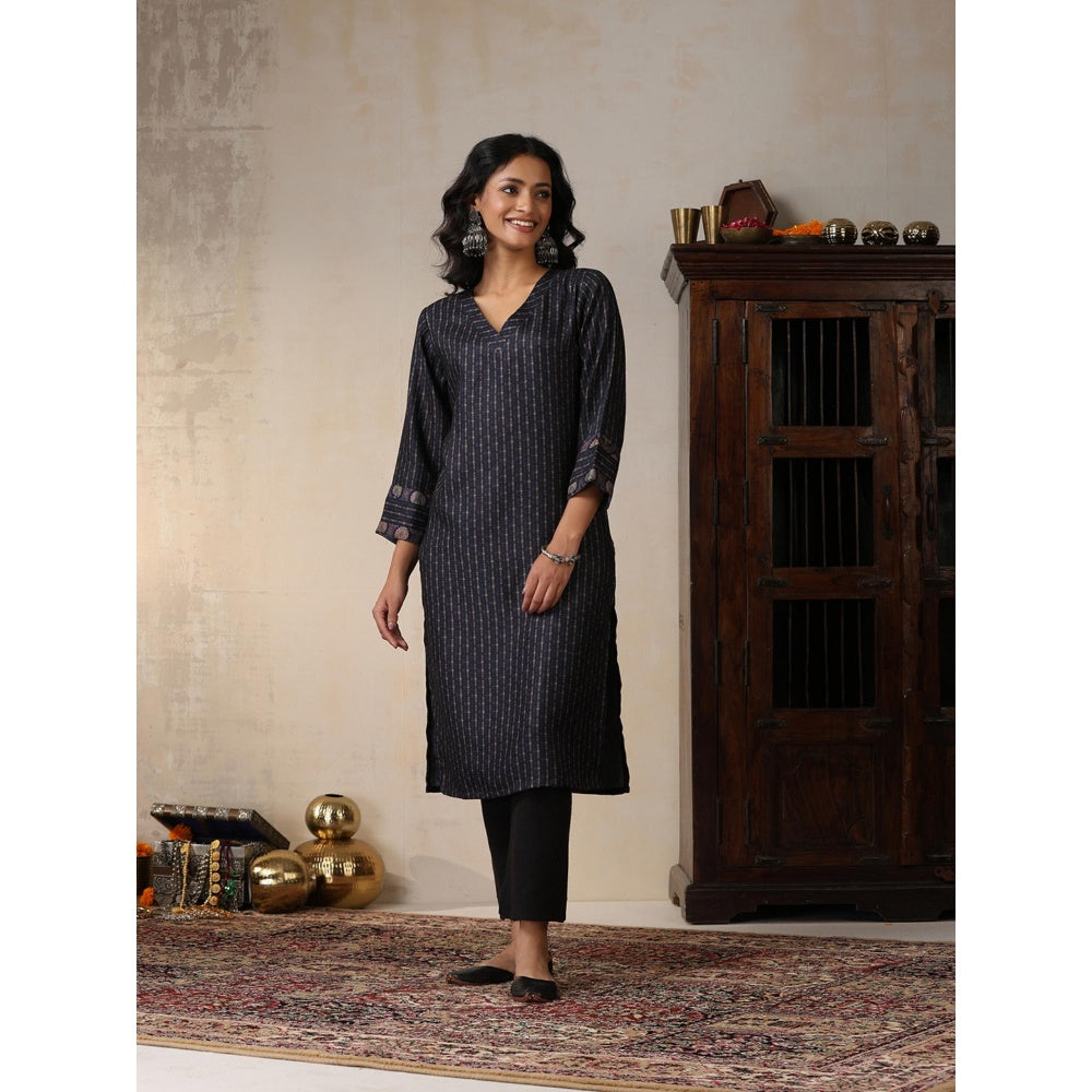House of Chikankari Crafts Pashmina Printed Long Kurta - Navy Blue
