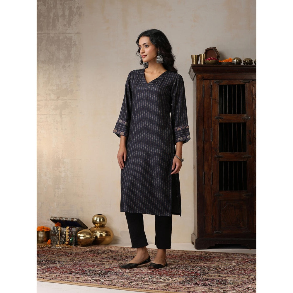 House of Chikankari Crafts Pashmina Printed Long Kurta - Navy Blue