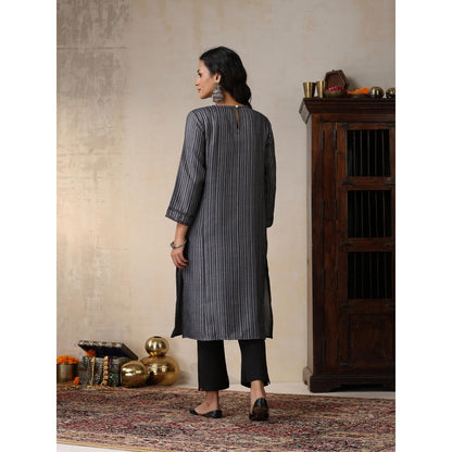 House of Chikankari Crafts Pashmina Printed Long Kurta - Black