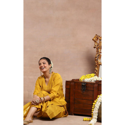 House of Chikankari Chikankari Kurta Inner with Pant and Dupatta - Mustard Yellow (Set of 4)