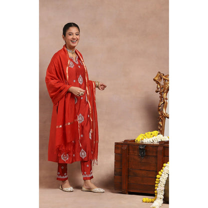 House of Chikankari Chikankari Zari Kurta with Pant and Dupatta - Red (Set of 3)