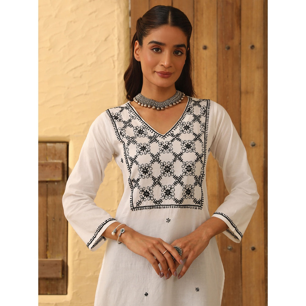 House of Chikankari Cotton Chikankari Embroidered Kurta