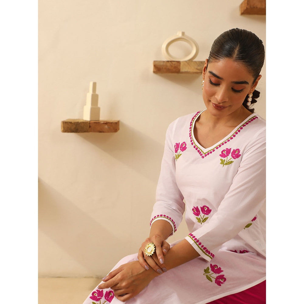 House of Chikankari Cotton Chikankari Embroidered Kurta