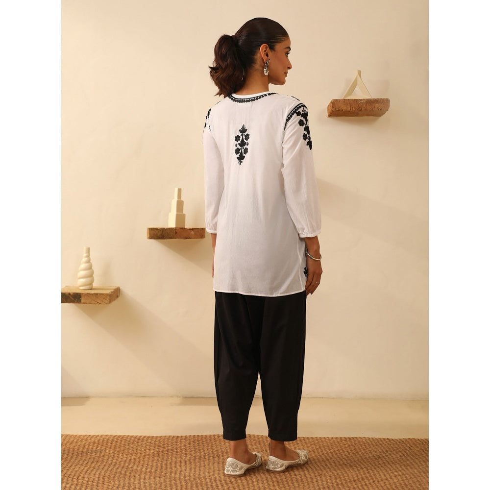 House of Chikankari White Chikankari Cotton Embroidered Tunic