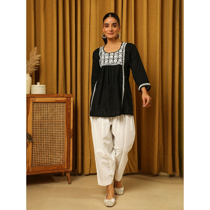House of Chikankari Black Chikankari Cotton Embroidered Tunic