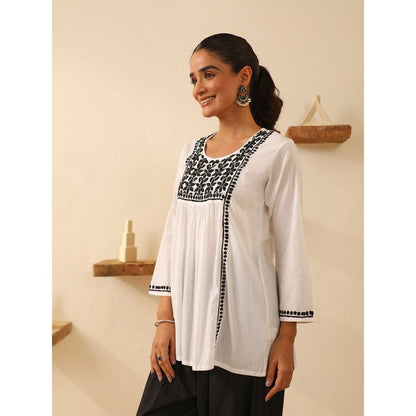 House of Chikankari White Chikankari Cotton Embroidered Tunic