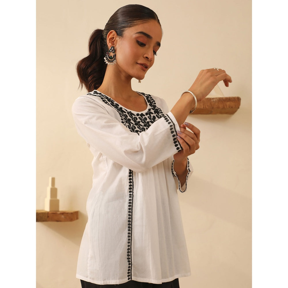 House of Chikankari White Chikankari Cotton Embroidered Tunic