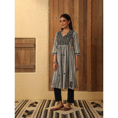 House of Chikankari Black Cotton Printed Women's Long Kurta