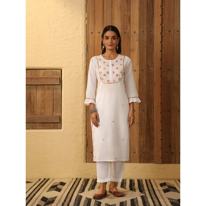 House of Chikankari White Cotton Women's Long Kurta
