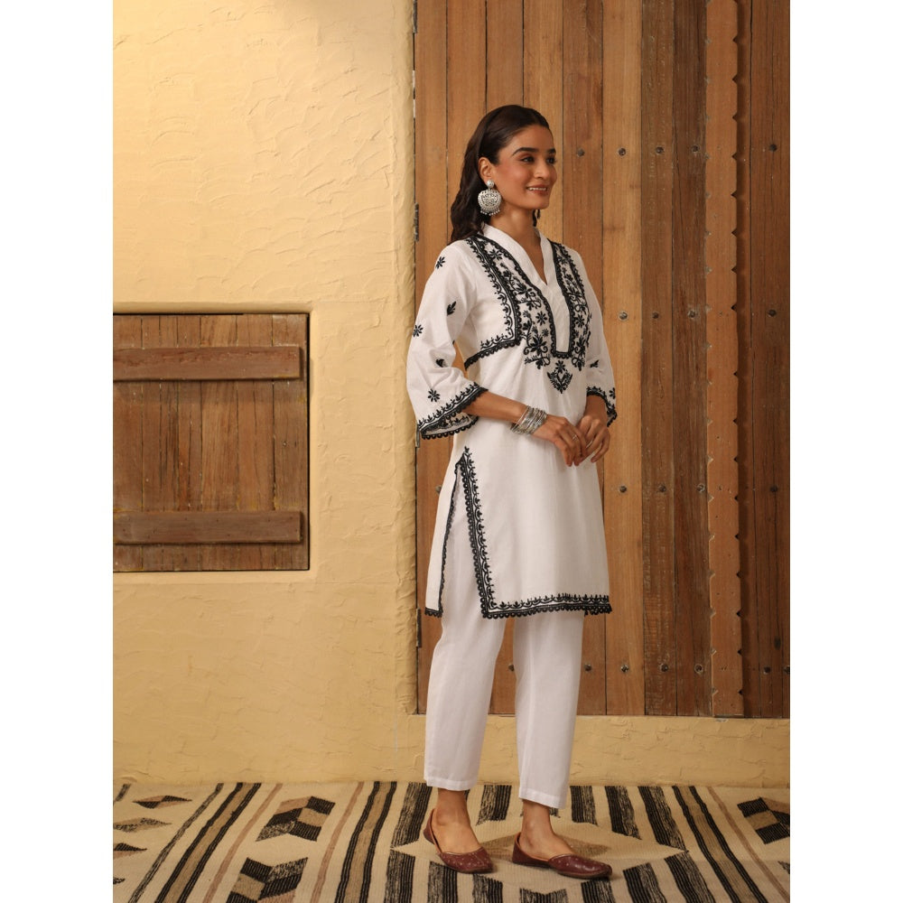 House of Chikankari Women's White Cotton Chikankari Kurti and Pant (Set of 2)