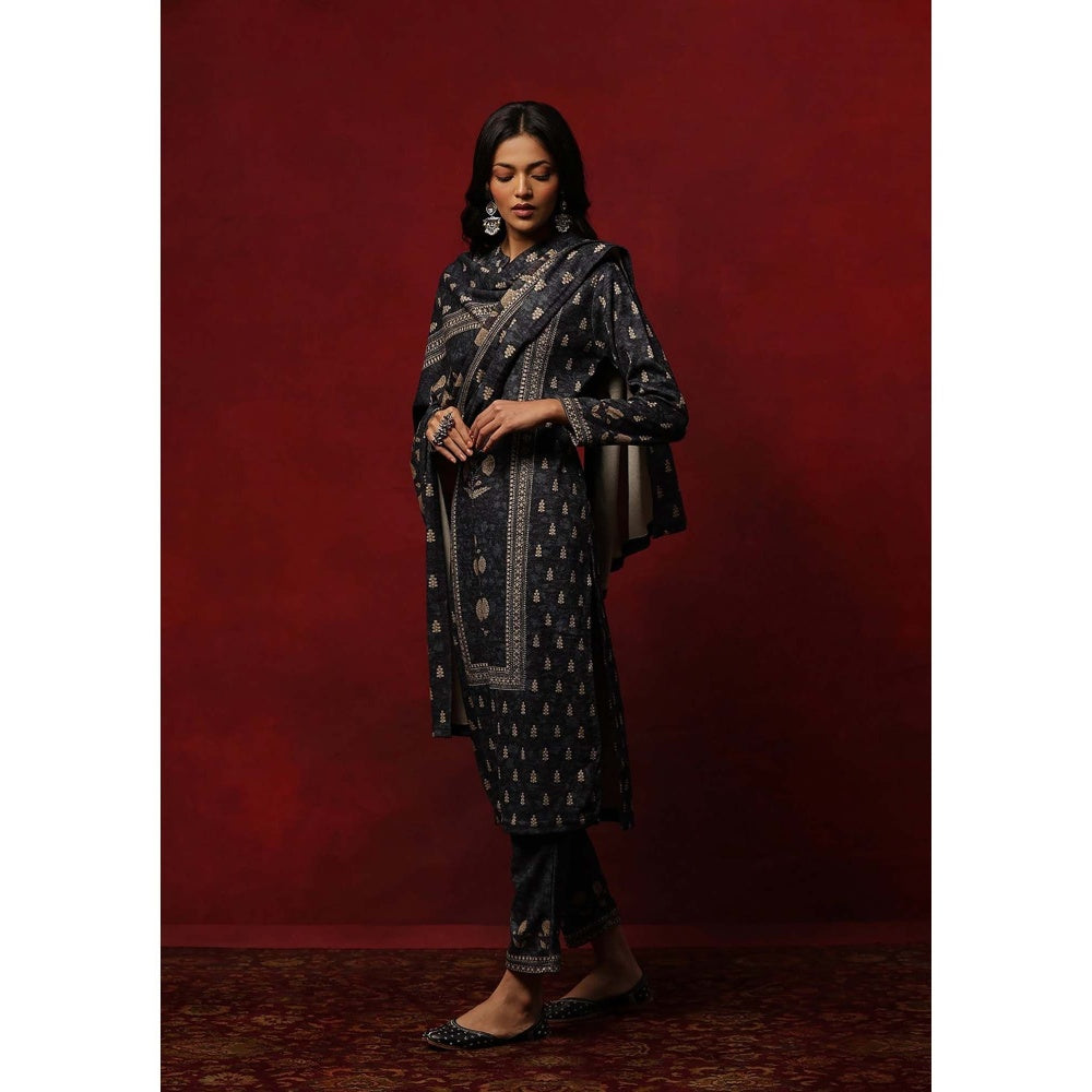 House of Chikankari Grey Woollen Printed Women's Kurta With Pant And Dupatta
