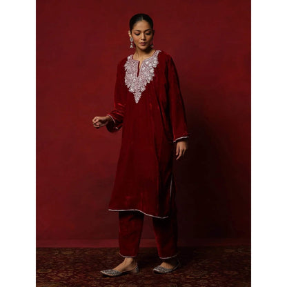 House of Chikankari Maroon Hoc Velvet Tilla Embroidered Solid Women's 2 Pc Phiran Set