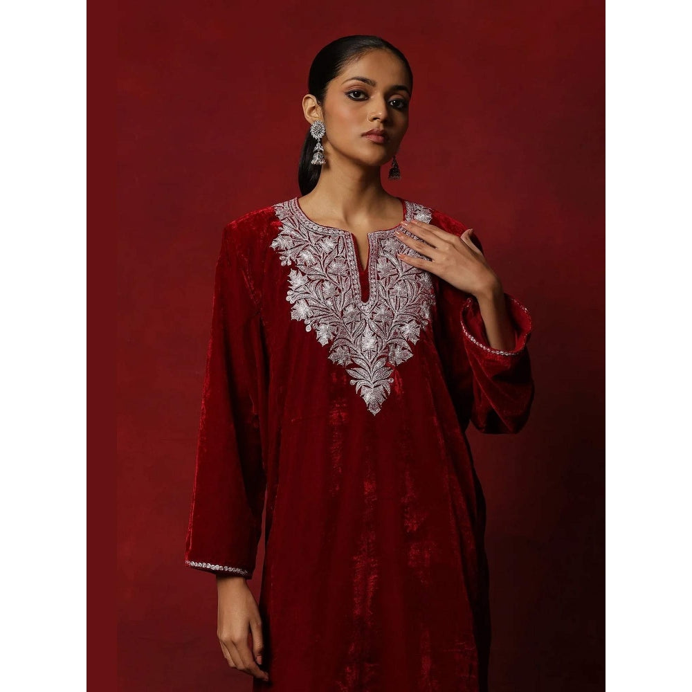 House of Chikankari Maroon Hoc Velvet Tilla Embroidered Solid Women's 2 Pc Phiran Set