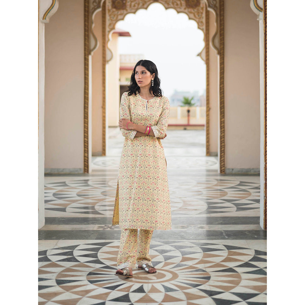 House of Pink Yellow Chanderi Floral & Gota Kurta Pant & Dupatta (Set of 3)