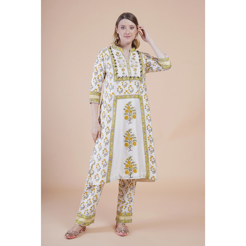 House of Supriya Off White Print And Embroidered Kurta With Pant And Dupatta (Set of 3)