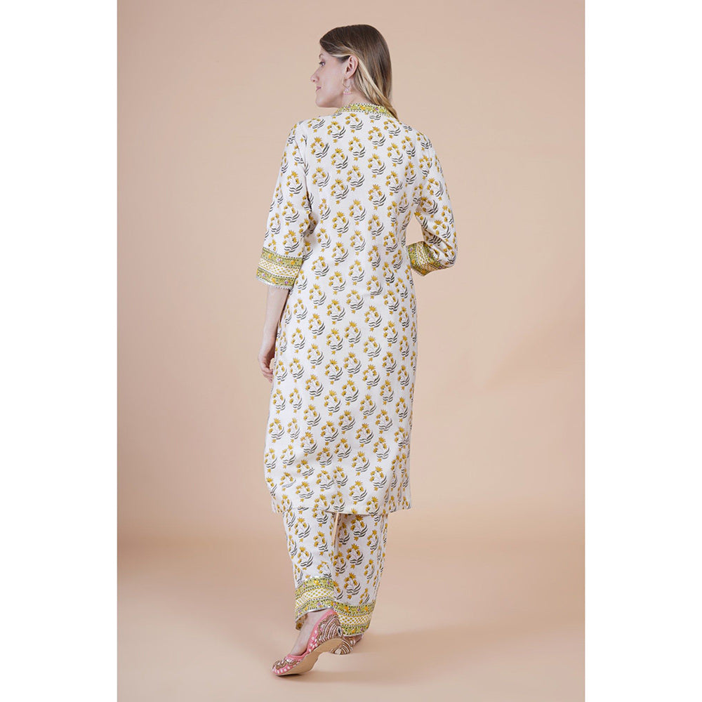 House of Supriya Off White Print And Embroidered Kurta With Pant And Dupatta (Set of 3)