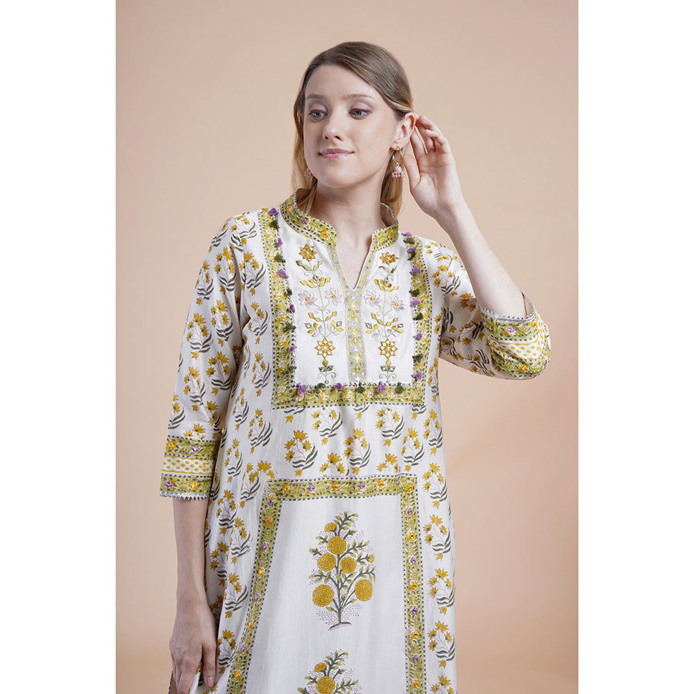 House of Supriya Off White Print And Embroidered Kurta With Pant And Dupatta (Set of 3)