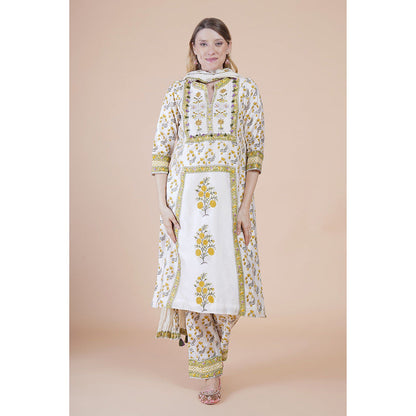 House of Supriya Off White Print And Embroidered Kurta With Pant And Dupatta (Set of 3)