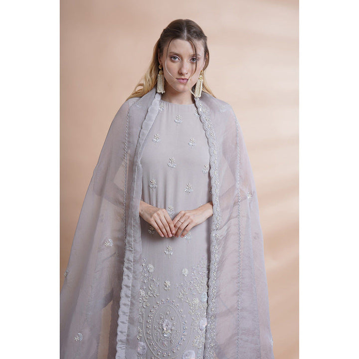 House of Supriya Grey Georgette Incut Kurta With Churidar And Dupatta (Set of 3)