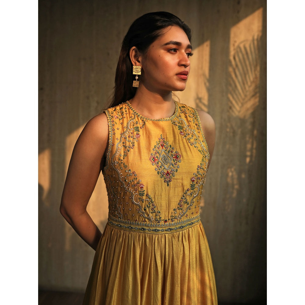 House of Kosh Yellow Cross Back Embroidered Anarkali Kurta and Pant (Set of 2)