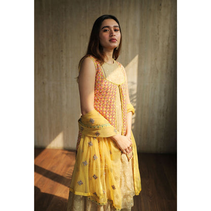 House of Kosh Beige Flared Kurta with Churidar- Dupatta and Jacket (Set of 4)