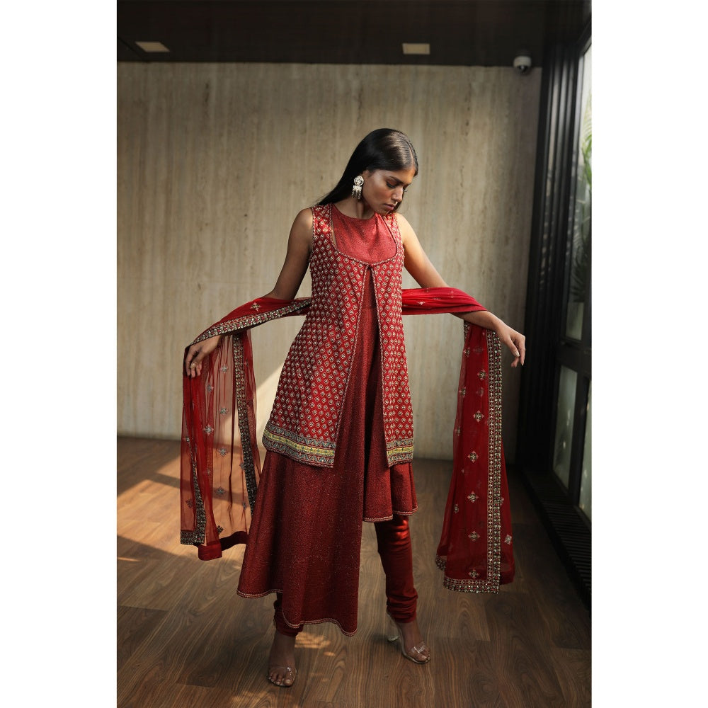 House of Kosh Maroon Flared Kurta with Churidar- Dupatta and Jacket (Set of 4)