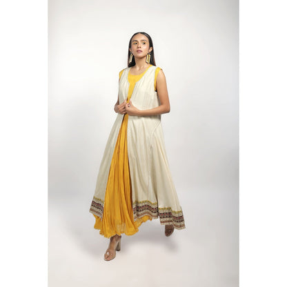House of Kosh Yellow Anarkali Kurta with Silk Embroidered Flare Jacket (Set of 2)