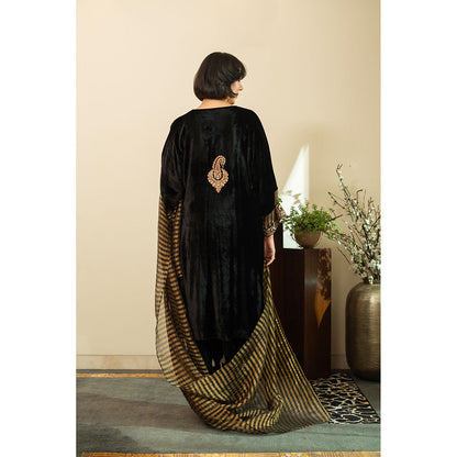 House of Inari Black Silk Kashmiri Embroidered Kurta with Pant and Organza Tissue Dupatta