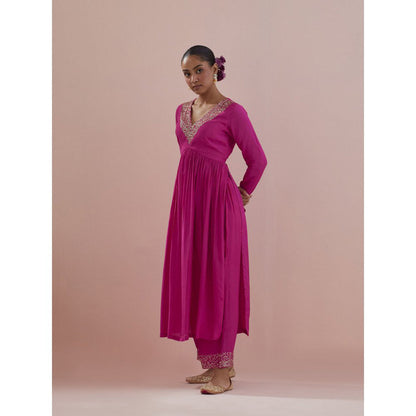 Ikshita Choudhary Pink Embellished Anarkali Kurta