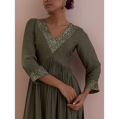 Ikshita Choudhary Olive Embellished Anarkali Kurta