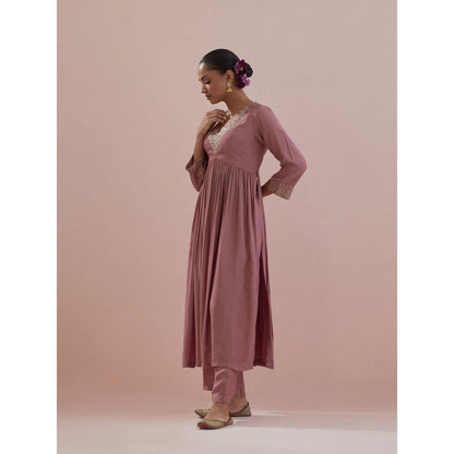 Ikshita Choudhary Pink Embellished Anarkali Kurta