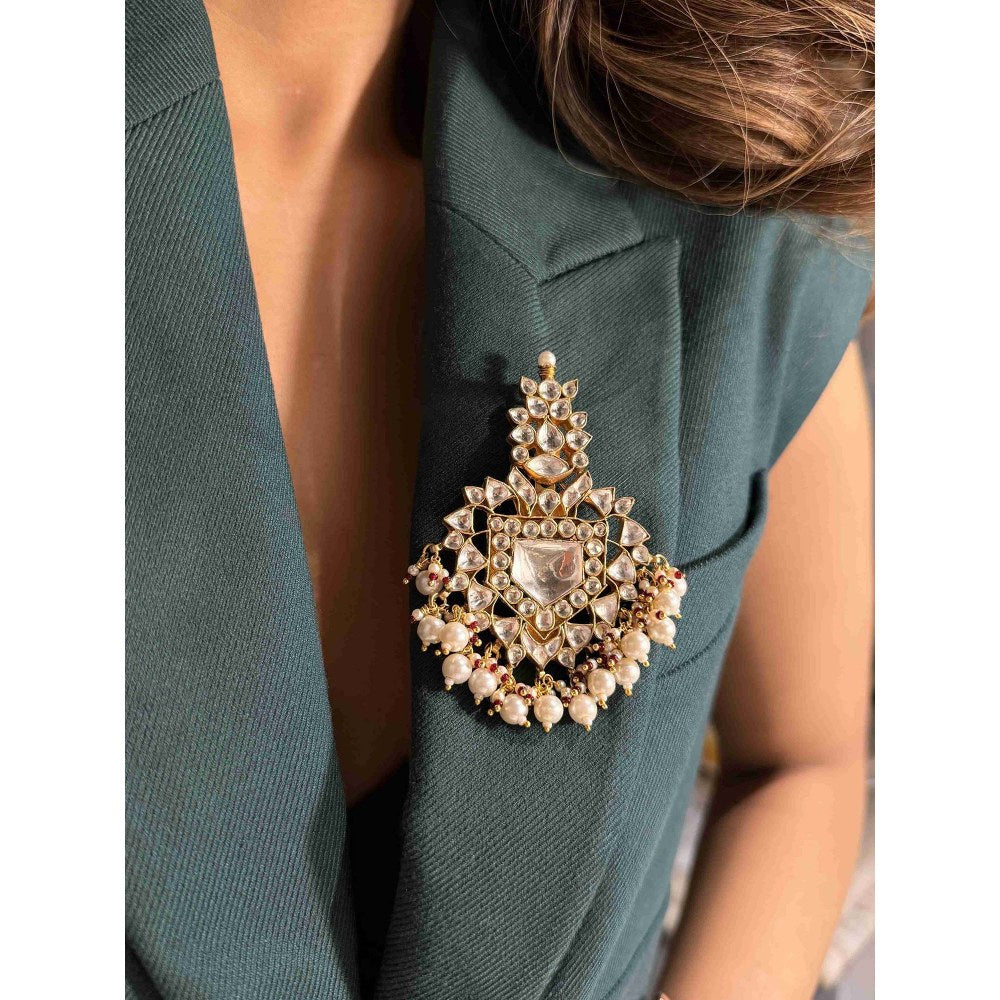 ILLUMINATE JEWELLERY Nagma White Stone Brooche