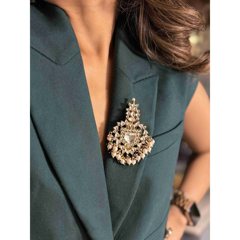 ILLUMINATE JEWELLERY Nagma White Stone Brooche