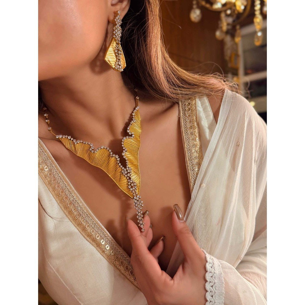 ILLUMINATE JEWELLERY Zoya Necklace with Earrings