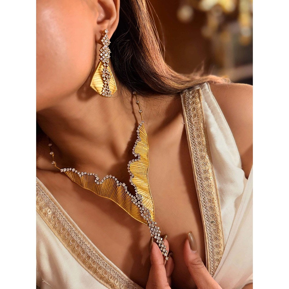 ILLUMINATE JEWELLERY Zoya Necklace with Earrings